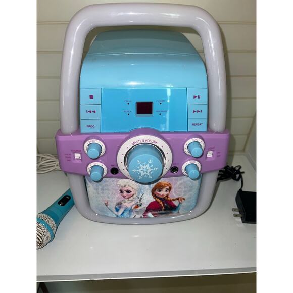 Disney Frozen Flashing Lights Karaoke Machine and CD Player